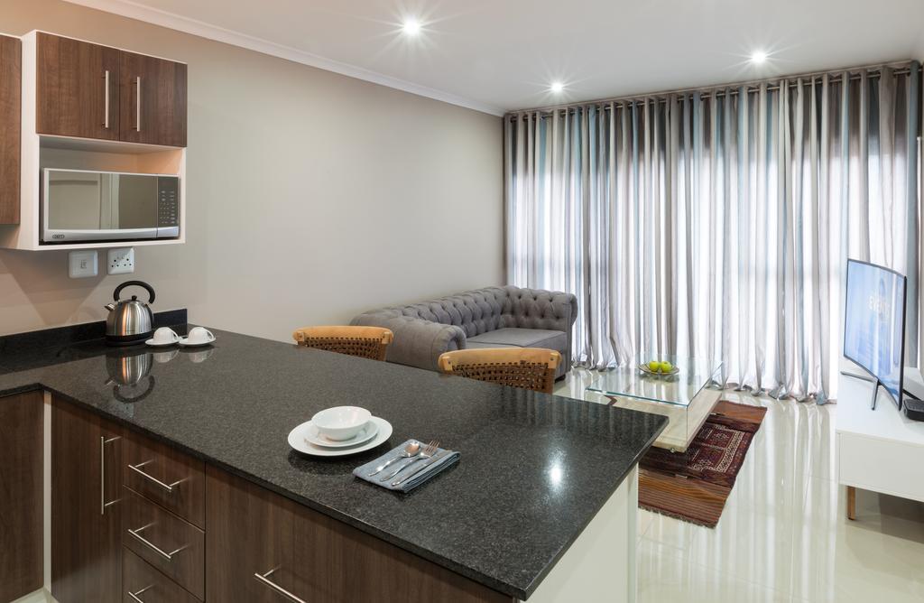 Impolo Apartments Port Elizabeth Exterior photo